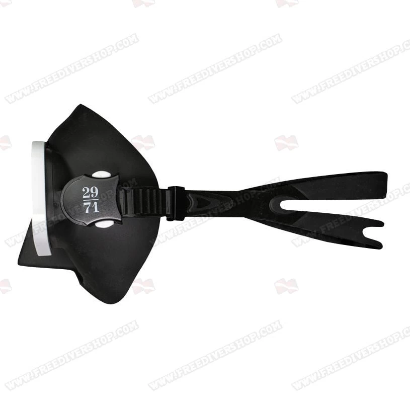 29/71 White Ergonomic Freediving Mask 4 29/71 White Ergonomic Freediving Mask - Image 2