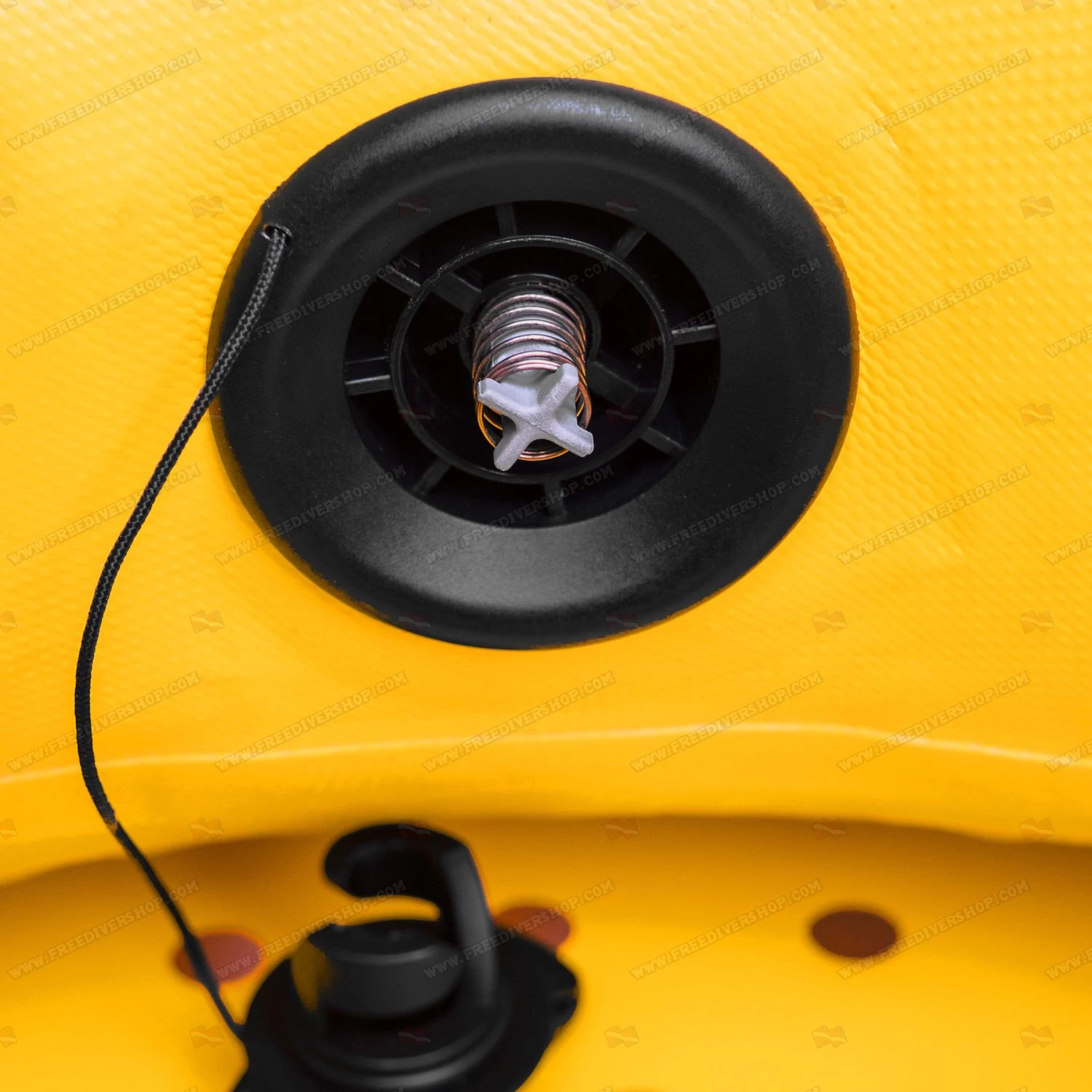 2BFREE Marine Yellow Freediving Buoy 11 2BFREE Marine Yellow Freediving Buoy - Image 9