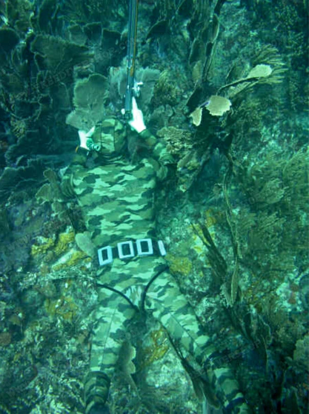 Elios Shaca / Marrone Camouflage Wetsuit 9 Elios Shaca / Marrone Camouflage Wetsuit - Image 7