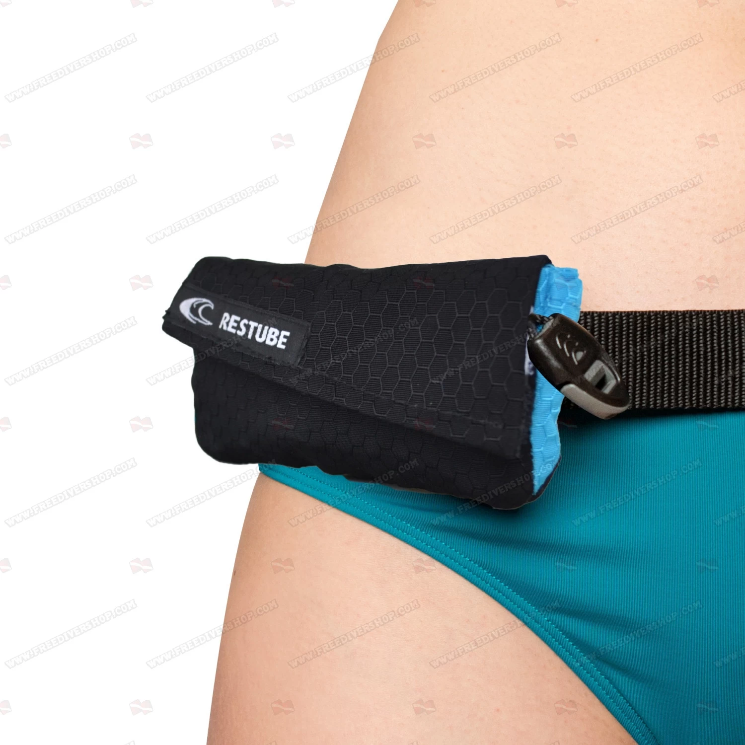 Restube Swim - Self Inflating Safety Buoy 6 Restube Swim - Self Inflating Safety Buoy - Image 4